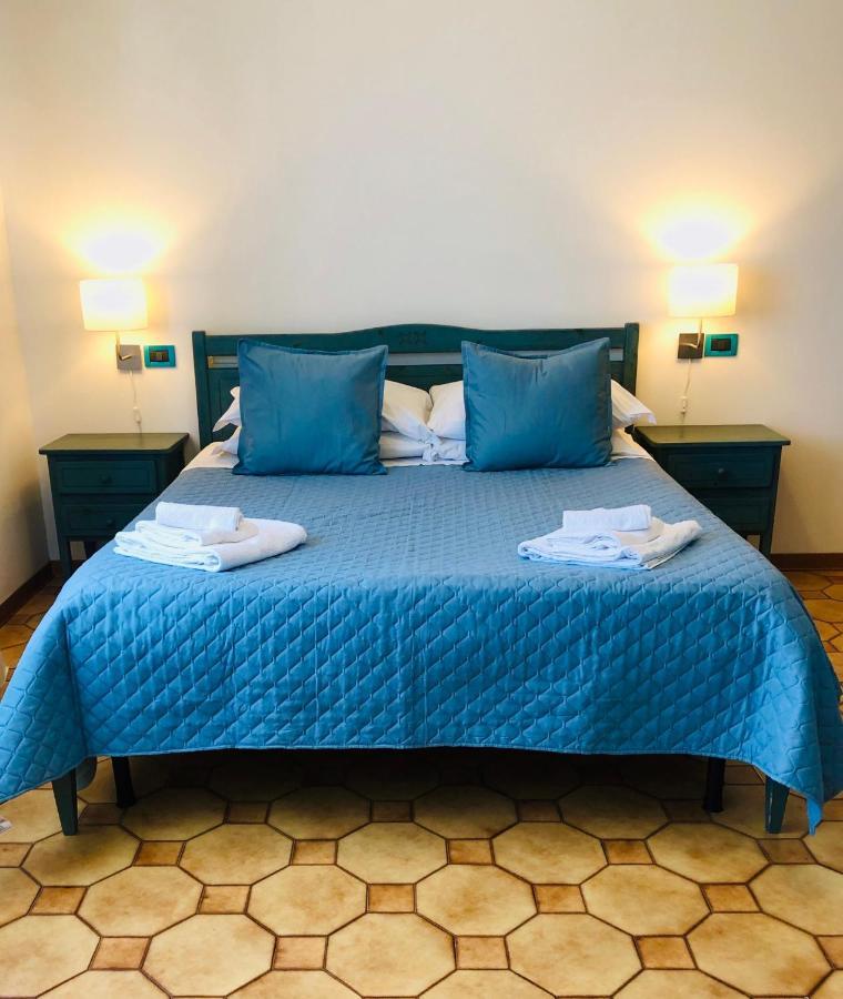 Villa Lavinia B&B Монтескудайо Экстерьер фото